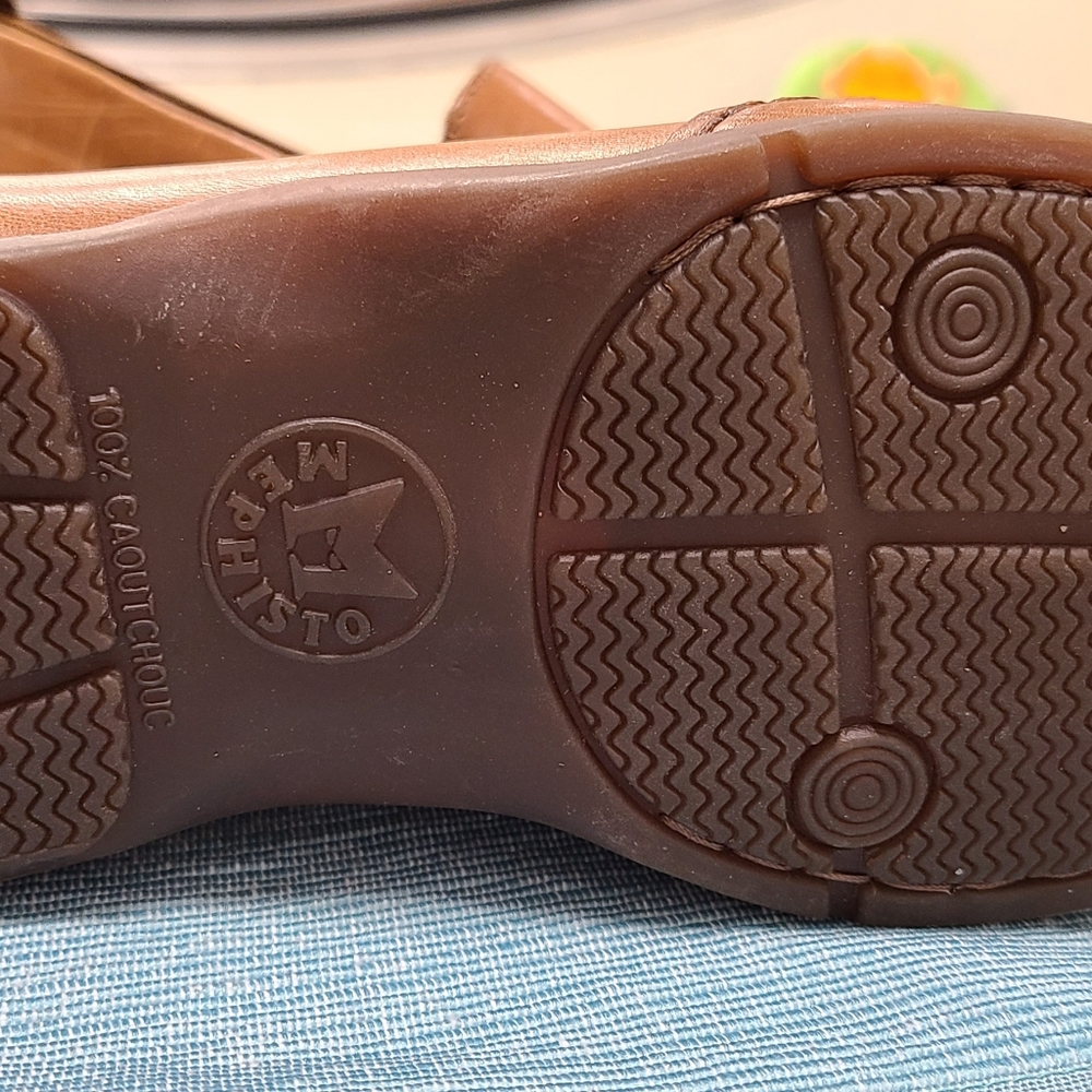 Shoe's - Picture 5 of 5